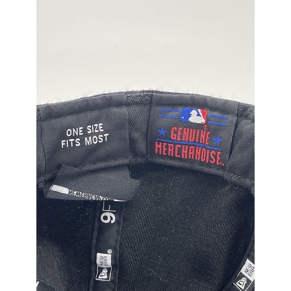 New York Yankees Snapback Hat Cap Logo Black Gold New Era GOLD MLB PIN‎ RARE - Picture 12 of 12